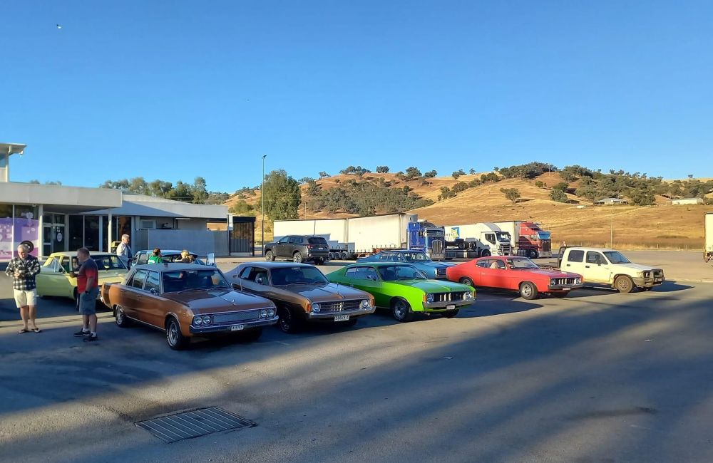Pit Stop & Fuel at Gundagai